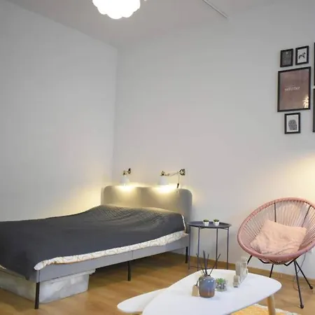 A Charming Little Flat Just Above Szechenyi Square
